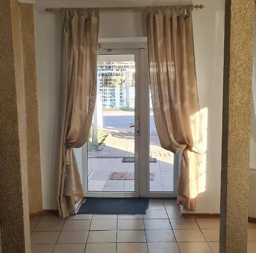 Imperija 85 בית הארחה ריגה