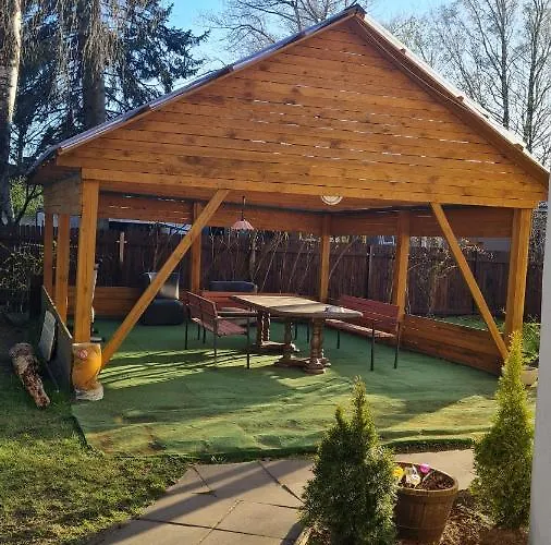 Imperija 85 בית הארחה *