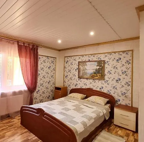 בית הארחה Imperija 85 *