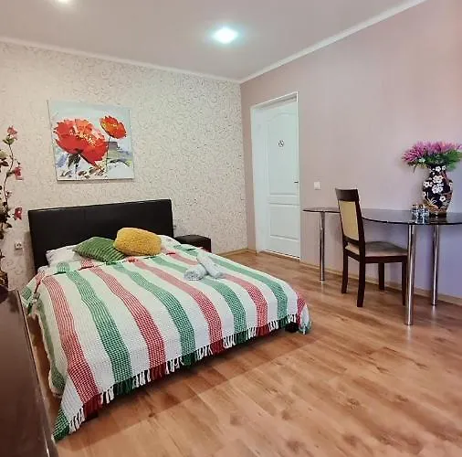 Imperija 85 בית הארחה ריגה