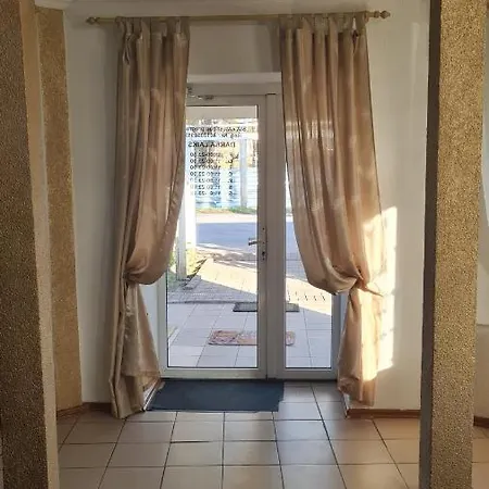 Imperija 85 بيت ضيافة ريغا