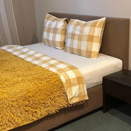 Konukevi Imperija 85 Riga